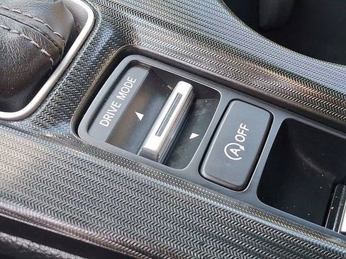 Used 2025 Honda Civic Sport image 24