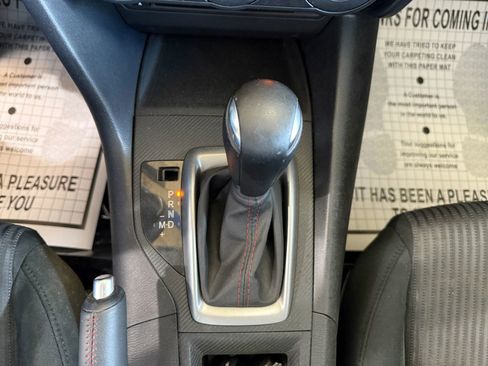 Used 2014 MAZDA MAZDA3 i Touring FWD image 19