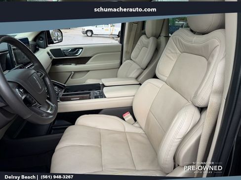 Used 2020 Lincoln Navigator Reserve RWD image 10