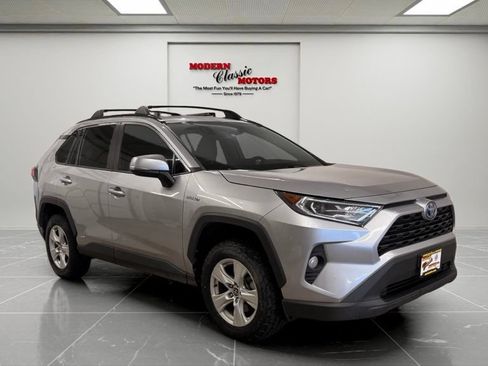 Used 2021 Toyota RAV4 XLE w/ Convenience Package AWD/4WD image 1