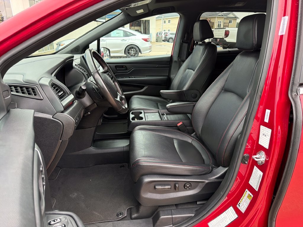 Used 2025 Honda Odyssey Sport-L image 9