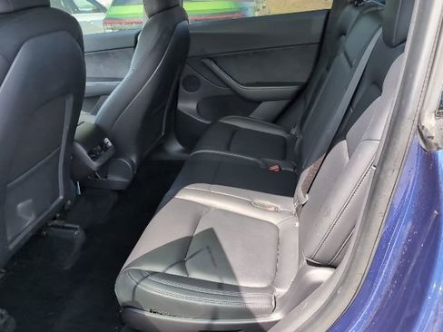 Used 2021 Tesla Model Y Long Range image 20
