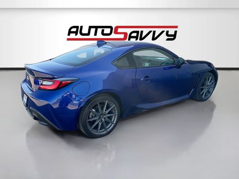 Used 2025 Toyota GR86 w/ ALL Weather Mat Package (TMS) RWD image 7