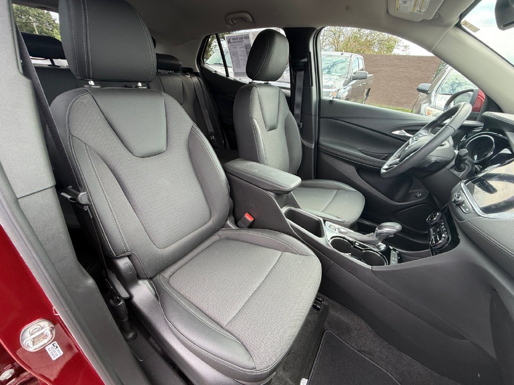 Used 2023 Buick Encore GX Select w/ Sport Touring Package FWD image 30