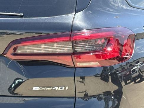 Used 2022 BMW X5 sDrive40i w/ M Sport Package RWD image 7