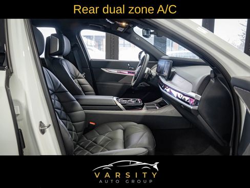 Used 2025 BMW 740i image 19