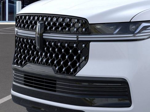 New 2025 Lincoln Navigator Black Label image 17