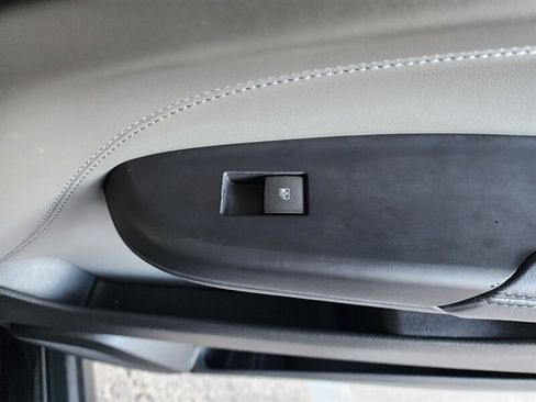 Used 2010 Cadillac SRX Premium image 60