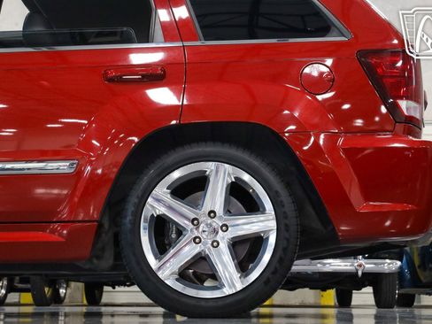 Used 2006 Jeep Grand Cherokee SRT8 image 28