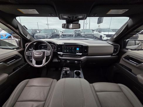 Used 2025 GMC Sierra 1500 SLT w/ SLT Premium Plus Package image 27