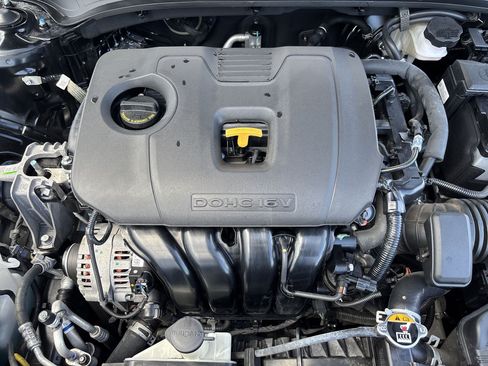 Used 2024 Kia Forte GT-Line FWD image 17