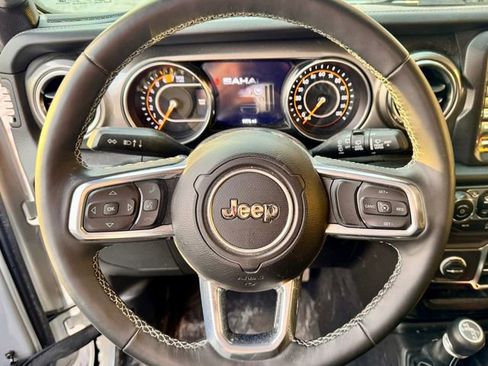 Used 2023 Jeep Wrangler Unlimited Sahara w/ Cold Weather Group image 10