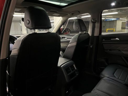 Used 2023 Volkswagen Atlas SEL Premium image 24