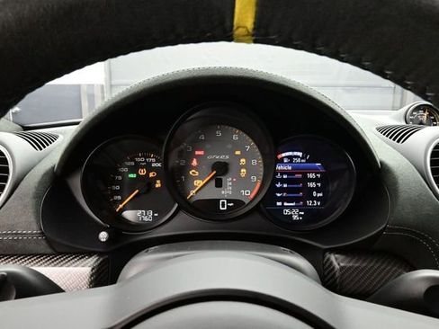 Certified 2024 Porsche 718 Cayman GT4 RS RWD image 9