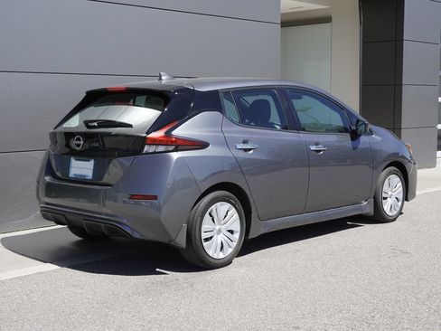 Used 2025 Nissan Leaf S FWD image 4