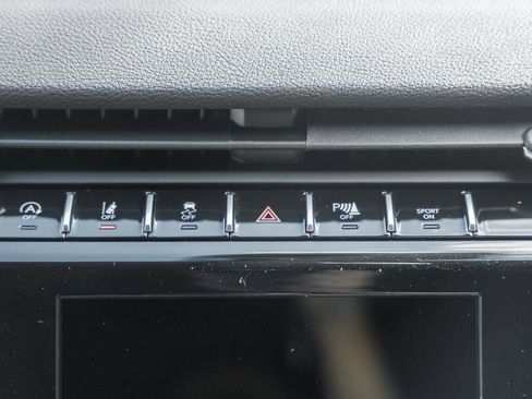 New 2025 Jeep Grand Cherokee L Laredo w/ Luxury Tech Group I image 22