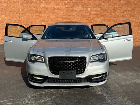 Used 2021 Chrysler 300 S w/ S Model Appearance Package image 15