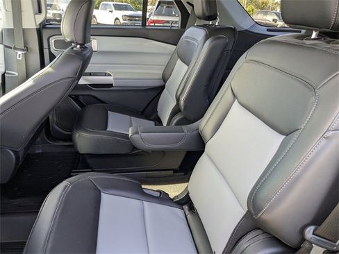 Used 2023 Ford Explorer XLT w/ Equipment Group 202A image 14