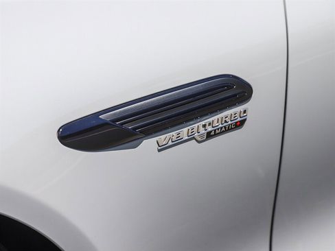 Used 2022 Mercedes-Benz SL 55 AMG 4MATIC image 18