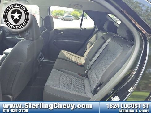 Used 2023 Chevrolet Equinox LT w/ Driver Convenience Package image 24