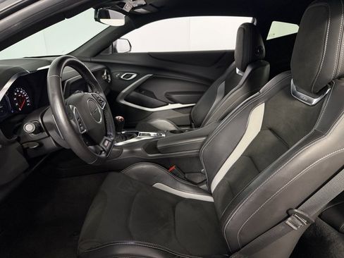 Used 2019 Chevrolet Camaro SS image 19