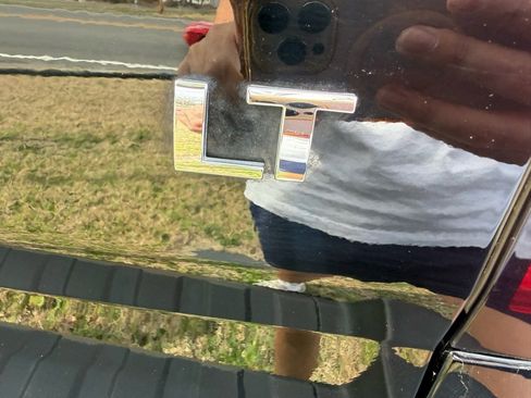 Used 2018 Chevrolet Colorado LT image 19