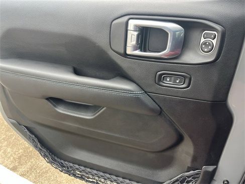 Used 2021 Jeep Wrangler Unlimited Rubicon 4xe w/ Steel Bumper Group image 27