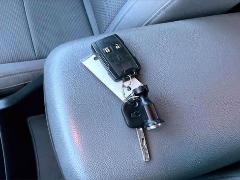 Used 2016 Chevrolet Colorado W/T w/ WT Convenience Package image 11