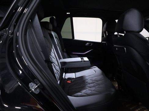 Used 2025 BMW X5 xDrive40i w/ M Sport Package AWD/4WD image 68