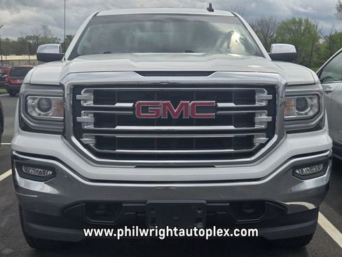 Used 2018 GMC Sierra 1500 SLT w/ SLT Premium Package image 2