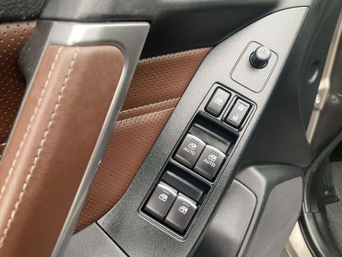 Used 2017 Subaru Forester 2.5i Touring w/ Popular Package #1 image 18