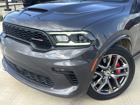 Used 2023 Dodge Durango R/T w/ Tow 'N Go Package AWD/4WD image 2