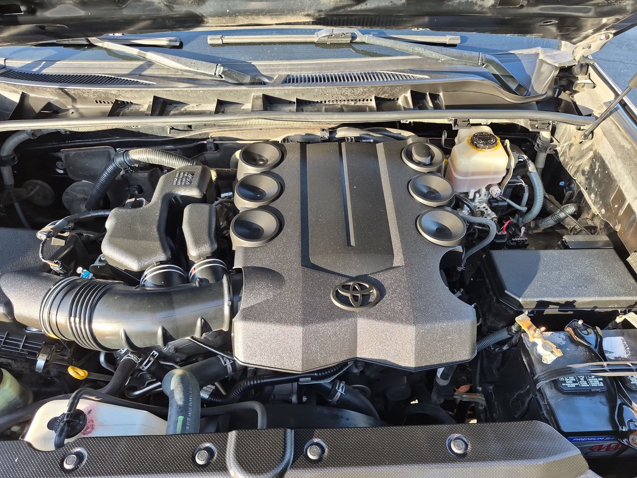 Used 2014 Toyota 4Runner Limited AWD/4WD image 36