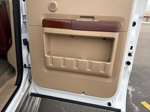Used 2014 Ford F250 King Ranch image 28