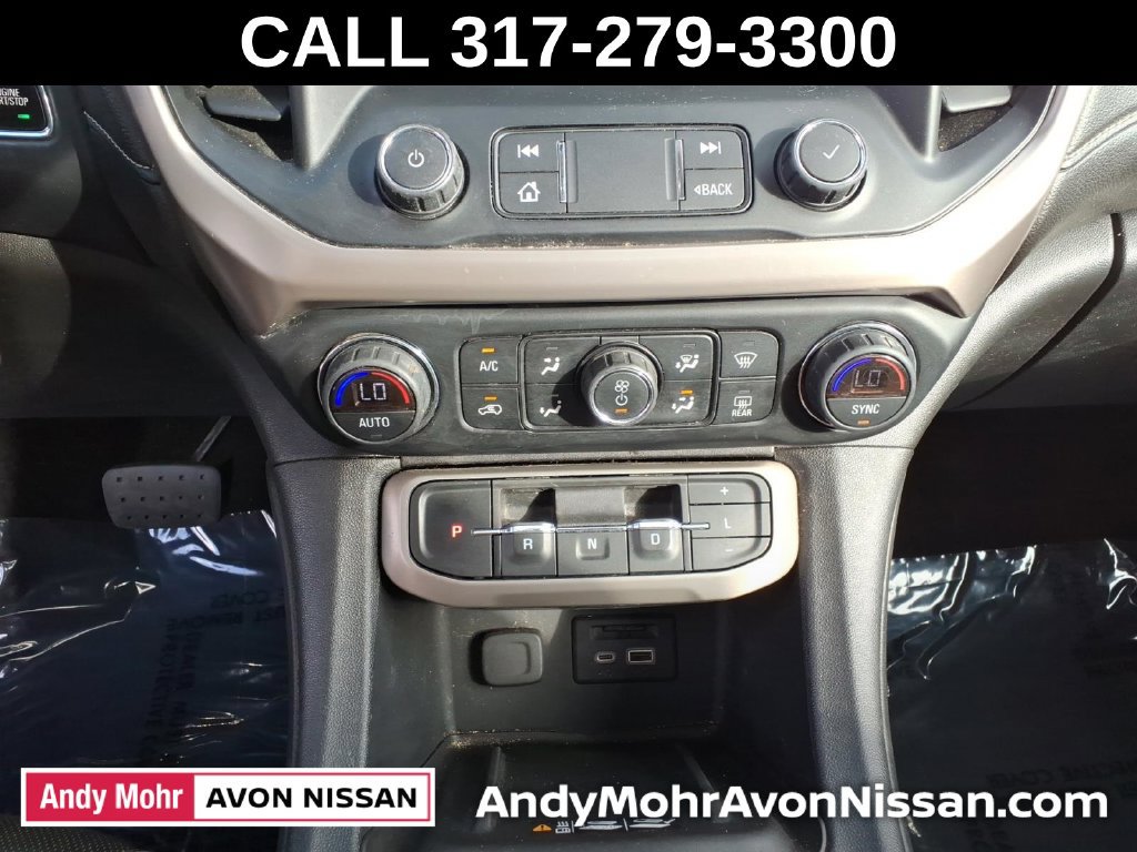 Used 2021 GMC Acadia Denali w/ Denali Technology Package FWD image 31