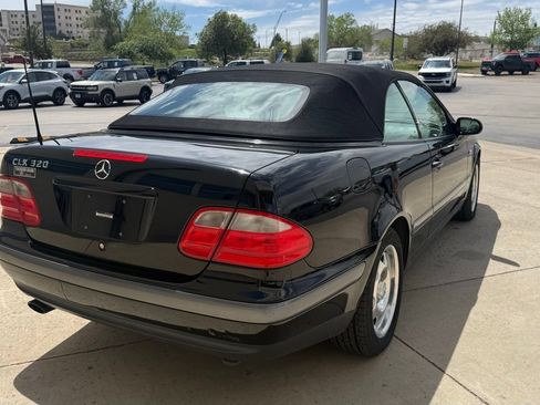 Used 1999 Mercedes-Benz CLK 320 Cabriolet image 5