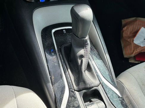 Used 2020 Toyota Corolla LE image 11