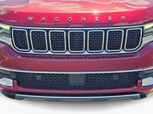 Used 2022 Jeep Wagoneer Series III RWD image 3