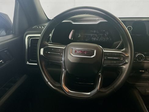 Used 2024 GMC Canyon Elevation RWD image 17