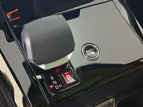 New 2026 Land Rover Range Rover Sport SE image 25