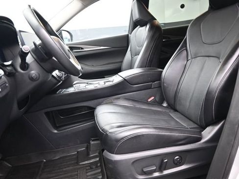 Used 2023 INFINITI QX60 Luxe image 11