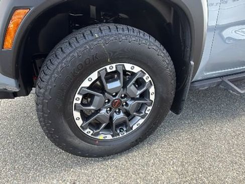 New 2026 Nissan Frontier PRO-4X w/ Tow Package AWD/4WD image 9
