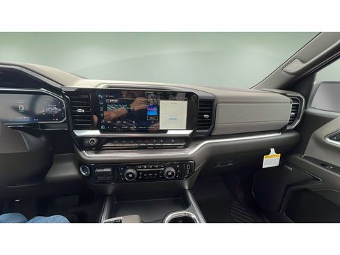 New 2026 Chevrolet Silverado 1500 LTZ w/ LTZ Premium Package AWD/4WD image 17