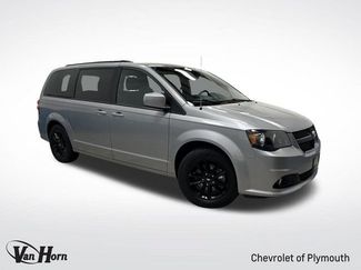 Used 2020 Dodge Grand Caravan SE image 1