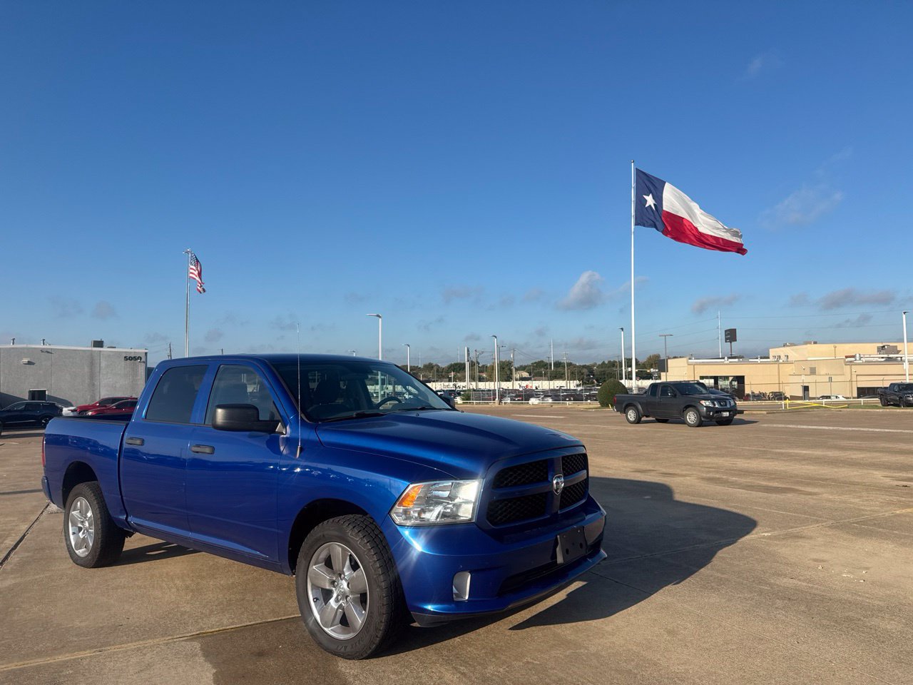 Used 2019 RAM 1500 Express w/ Express Value Package AWD/4WD image 2