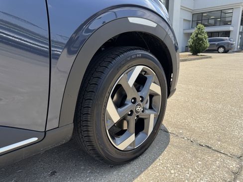 New 2025 Hyundai Venue Limited image 20