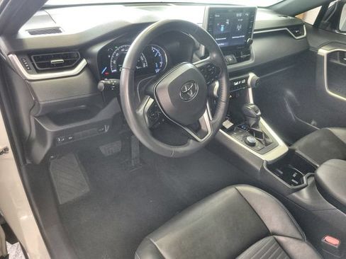 Used 2022 Toyota RAV4 XSE AWD/4WD image 14