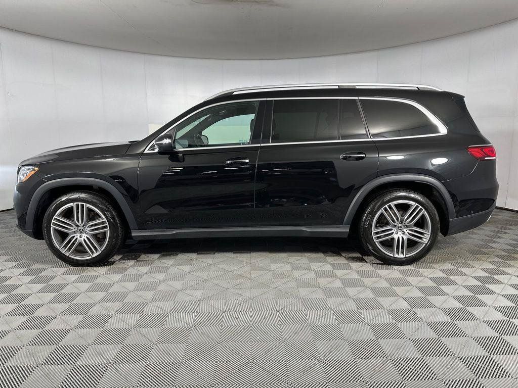 Used 2023 Mercedes-Benz GLS 450 4MATIC image 5