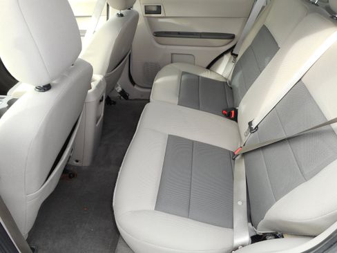 Used 2008 Ford Escape 2WD Hybrid image 17