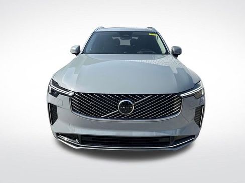 New 2026 Volvo XC90 B6 Ultra image 2